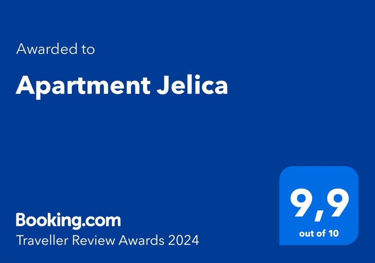 Apartments Jelena Supetar - Four Apartments - A Small House With A Private Yard - Two-Room Apartment With A Sea View - Studio Apartment - Two-Room Apartment With Garden View- Free Parking 외부 사진