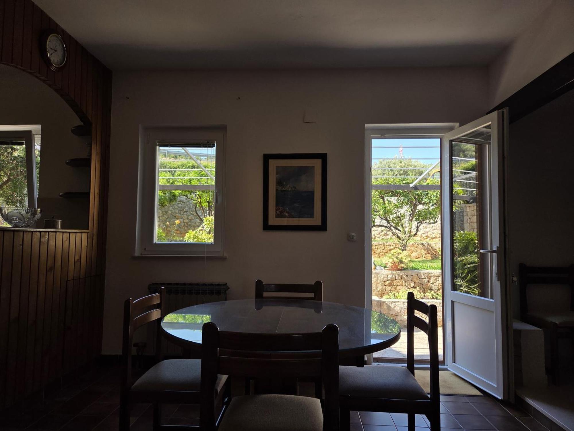 Apartments Jelena Supetar - Four Apartments - A Small House With A Private Yard - Two-Room Apartment With A Sea View - Studio Apartment - Two-Room Apartment With Garden View- Free Parking 외부 사진